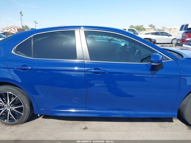 4T1T11AK3RU235705 Toyota CAMRY SE