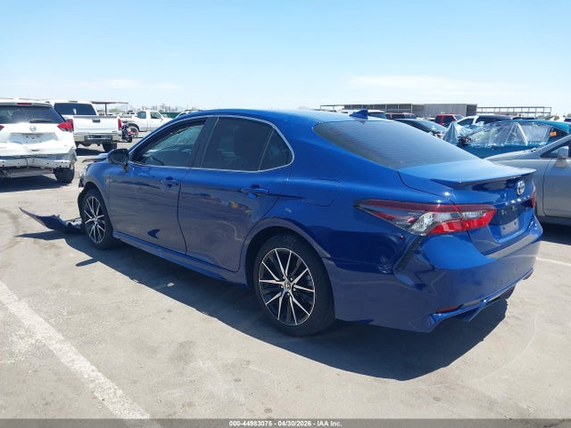 4T1T11AK3RU235705 Toyota CAMRY SE