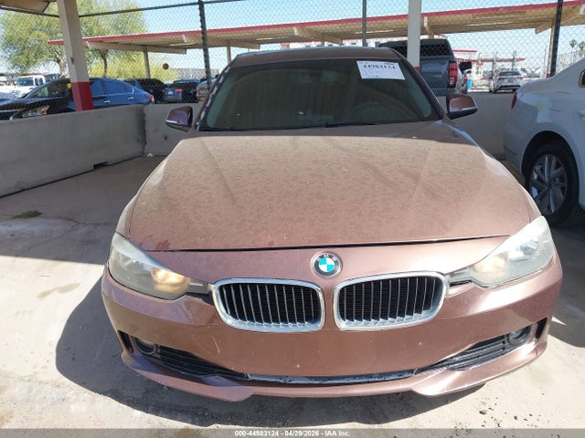 BMW 320i 2014 WBA3B1G54ENS80592 Image 6
