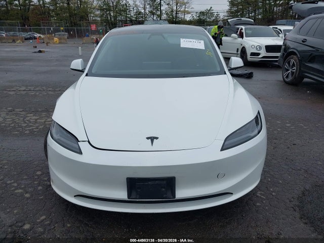 2025 Tesla Model 3 მანქანა იყიდება აუქციონზე, vin: 5YJ3E1EAXSF014580, აუქციონის ნომერი: 44983138