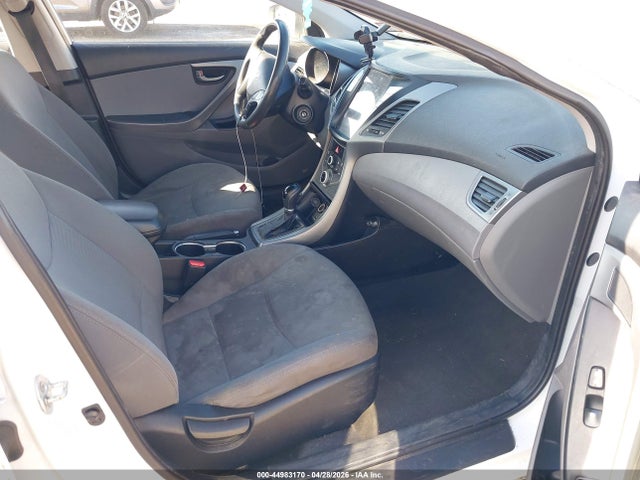 44983170 :رقم المزاد ، 5NPDH4AE8GH692369 vin ، 2016 Hyundai Elantra Se مزاد بيع
