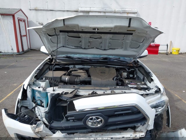 Продажа на аукционе авто 2017 Toyota Tacoma Sr5, vin: 3TMBZ5DN5HM007973, номер лота: 44983177