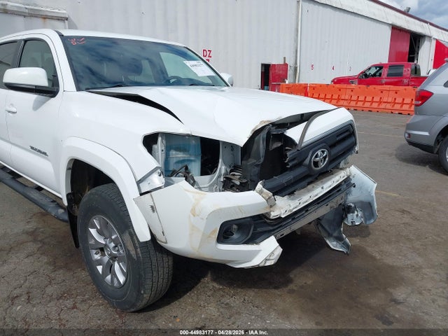 Продажа на аукционе авто 2017 Toyota Tacoma Sr5, vin: 3TMBZ5DN5HM007973, номер лота: 44983177