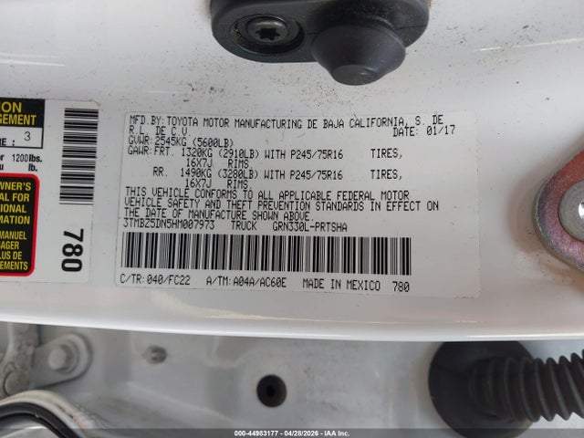 Продажа на аукционе авто 2017 Toyota Tacoma Sr5, vin: 3TMBZ5DN5HM007973, номер лота: 44983177