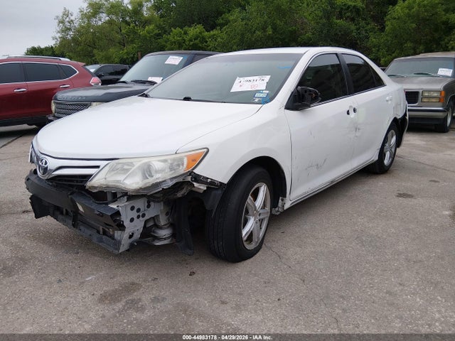 44983178 :رقم المزاد ، 4T1BF1FK3CU510647 vin ، 2012 Toyota Camry Le مزاد بيع