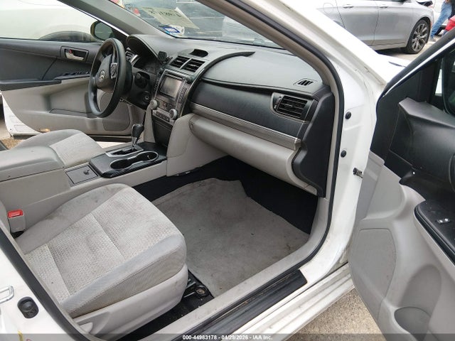 44983178 :رقم المزاد ، 4T1BF1FK3CU510647 vin ، 2012 Toyota Camry Le مزاد بيع