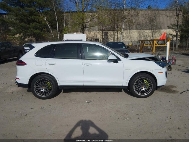 2017 Porsche Cayenne E-hybrid S/s Platinum Edition მანქანა იყიდება აუქციონზე, vin: WP1AE2A20HLA68373, აუქციონის ნომერი: 44983191