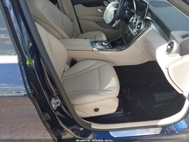 Продажа на аукционе авто 2019 Mercedes-benz Glc 300 4matic, vin: WDC0G4KBXKV125718, номер лота: 44983196