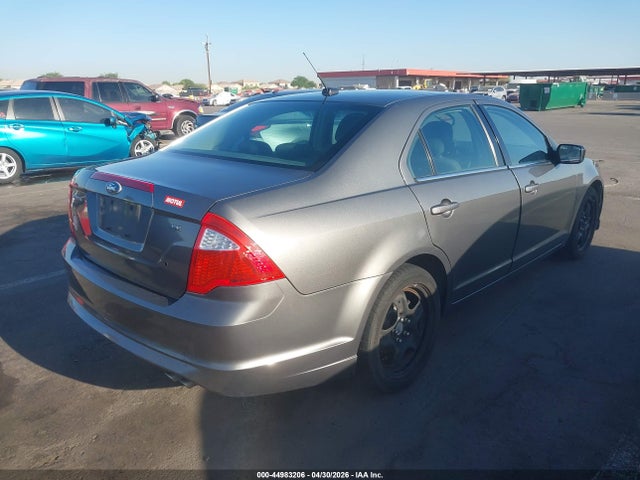 44983206 :رقم المزاد ، 3FAHP0HA2AR410575 vin ، 2010 Ford Fusion Se مزاد بيع