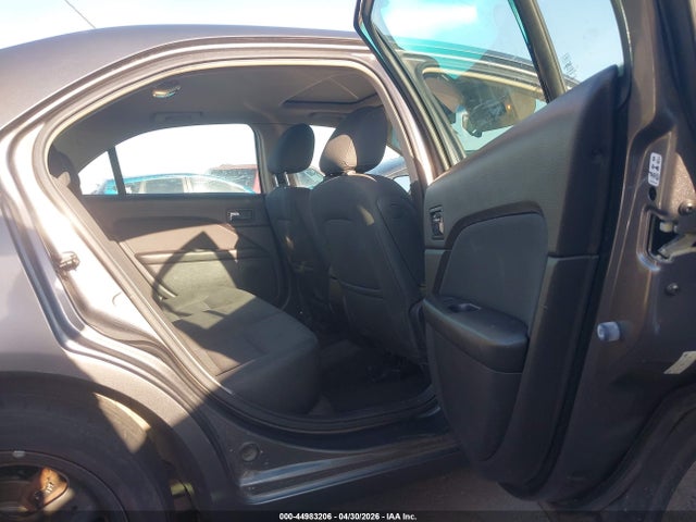 44983206 :رقم المزاد ، 3FAHP0HA2AR410575 vin ، 2010 Ford Fusion Se مزاد بيع