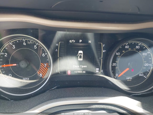 Продажа на аукционе авто 2015 Jeep Cherokee Latitude, vin: 1C4PJMCS5FW605573, номер лота: 44983232