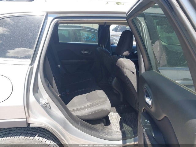Продажа на аукционе авто 2015 Jeep Cherokee Latitude, vin: 1C4PJMCS5FW605573, номер лота: 44983232