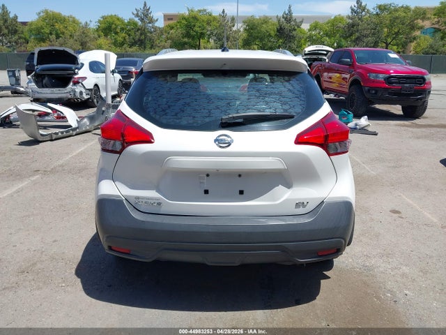 3N1CP5CU5KL562649 Nissan KICKS SV