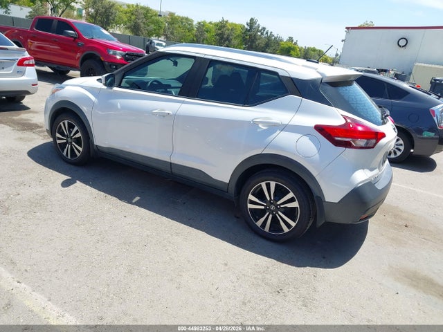 3N1CP5CU5KL562649 Nissan KICKS SV