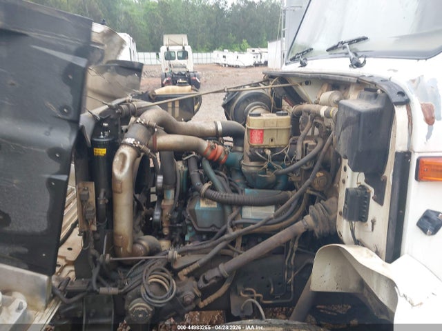 44983255 :رقم المزاد ، 1HTSCABP9XH697117 vin ، 1999 International 4000 4700 مزاد بيع
