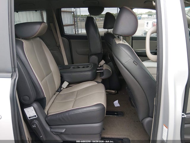 Продаж на аукціоні авто 2018 Kia Sedona Lx, vin: KNDMB5C15J6349084, номер лоту: 44983259