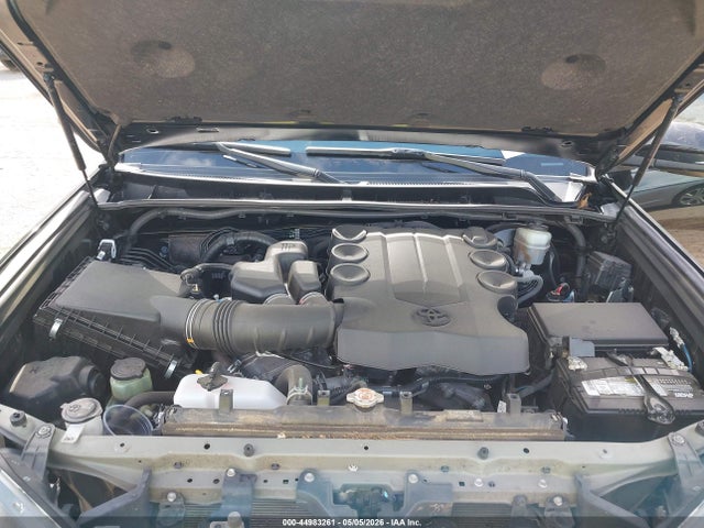 Toyota 4runner Limited 2020 JTEZU5JR7L5215335 Image 10