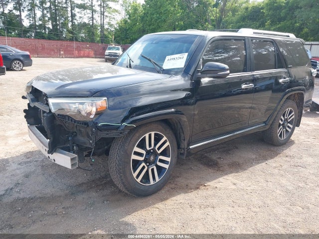 Toyota 4runner Limited 2020 JTEZU5JR7L5215335 Image 2