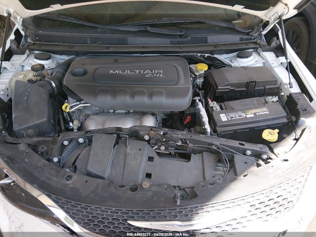 Chrysler 200 Limited 2016 1C3CCCAB5GN157899 Image 10