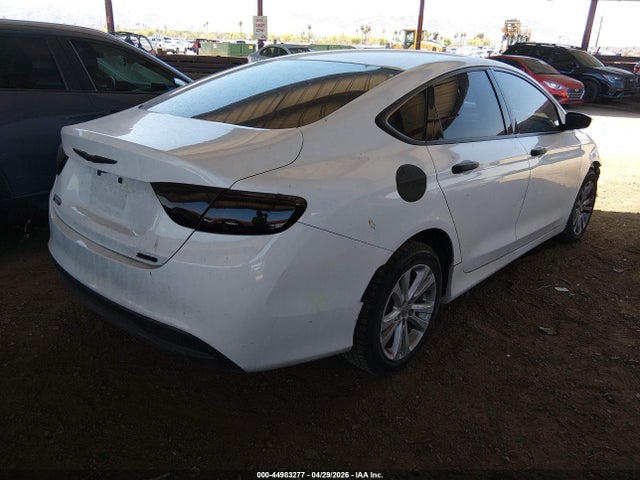 Chrysler 200 Limited 2016 1C3CCCAB5GN157899 Image 4