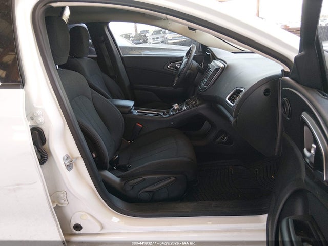 Chrysler 200 Limited 2016 1C3CCCAB5GN157899 Image 5
