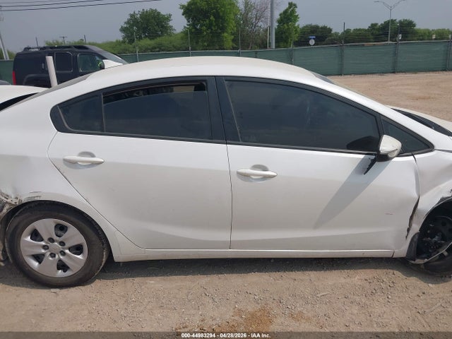 Продажа на аукционе авто 2015 Kia Forte Lx, vin: KNAFX4A63F5368732, номер лота: 44983294