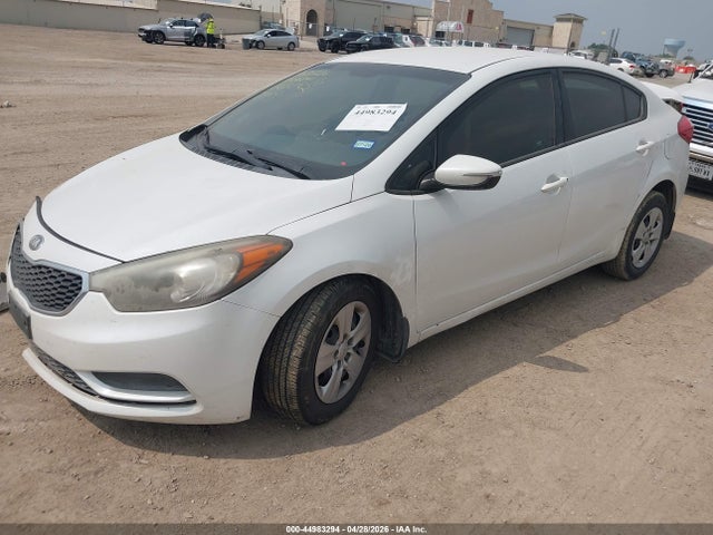 Продажа на аукционе авто 2015 Kia Forte Lx, vin: KNAFX4A63F5368732, номер лота: 44983294