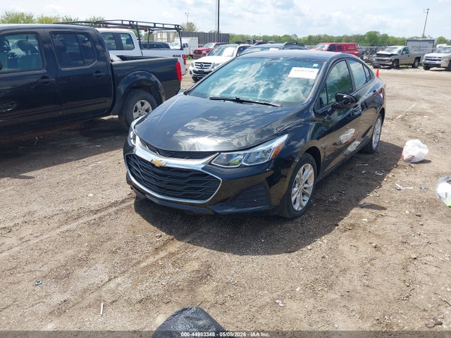 Chevrolet CRUZE LS 2019 1G1BC5SM8K7149577 Image 2