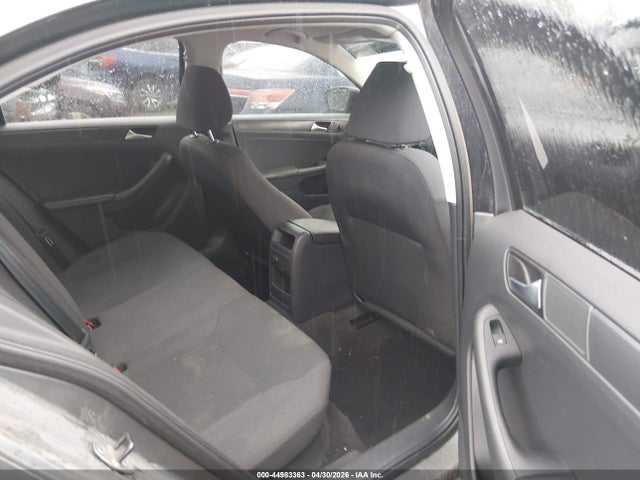 2015 Volkswagen Jetta 2.0l S მანქანა იყიდება აუქციონზე, vin: 3VW2K7AJ2FM209018, აუქციონის ნომერი: 44983363