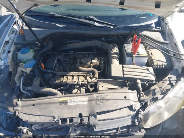 44983378 :رقم المزاد ، WVWFD7AJ4AW268921 vin ، 2010 Volkswagen Gti 2-door مزاد بيع