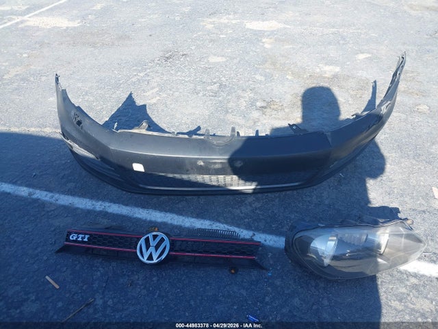 44983378 :رقم المزاد ، WVWFD7AJ4AW268921 vin ، 2010 Volkswagen Gti 2-door مزاد بيع