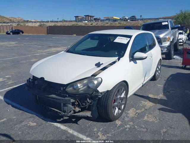 44983378 :رقم المزاد ، WVWFD7AJ4AW268921 vin ، 2010 Volkswagen Gti 2-door مزاد بيع