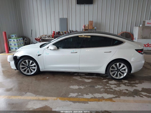 Продаж на аукціоні авто 2019 Tesla Model 3 Long Range/performance, vin: 5YJ3E1EB3KF453497, номер лоту: 44983379