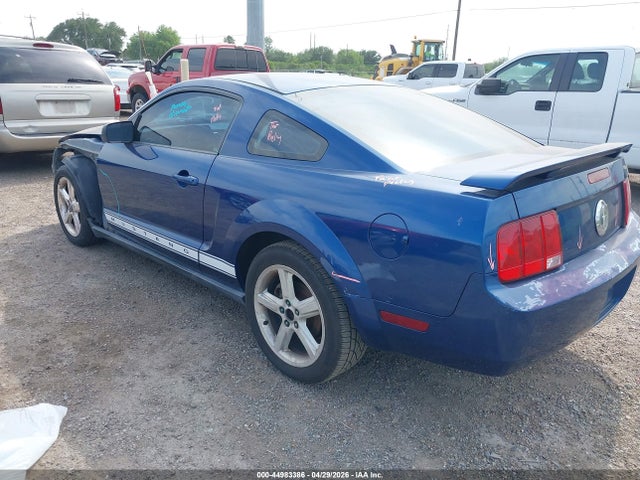 2008 Ford Mustang V6 Premium მანქანა იყიდება აუქციონზე, vin: 1ZVHT80N285204251, აუქციონის ნომერი: 44983386