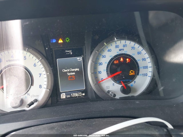 5TDXZ3DC2HS839926 Toyota Sienna Se 8 Passenger