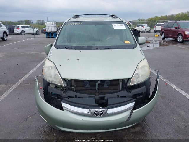 Продажа на аукционе авто 2006 Toyota Sienna Xle Limited, vin: 5TDBA22C26S063647, номер лота: 44983400