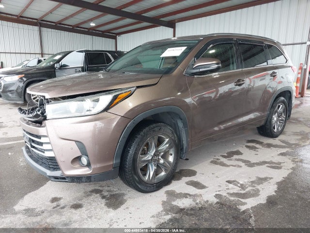 Toyota Highlander Limited Platinum 2018 5TDDZRFH7JS885644 Image 2