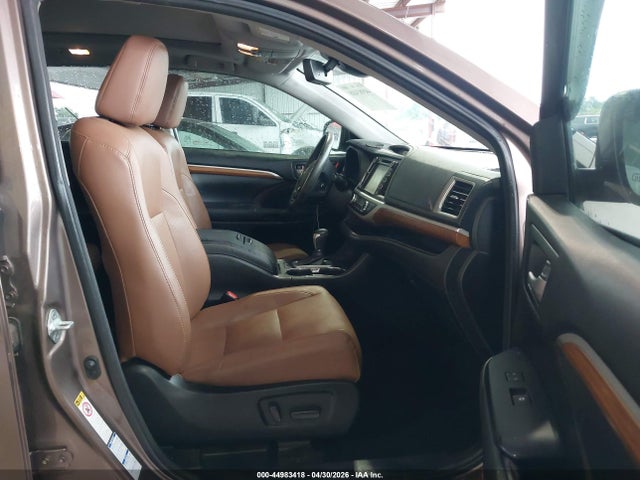 5TDDZRFH7JS885644 Toyota Highlander Limited Platinum