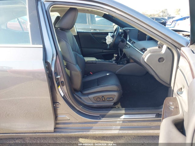 58ABZ1B16KU044501 Lexus ES 350