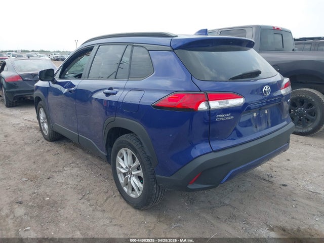 Toyota Corolla Cross Le 2023 7MUCAAAG2PV064131 Image 3