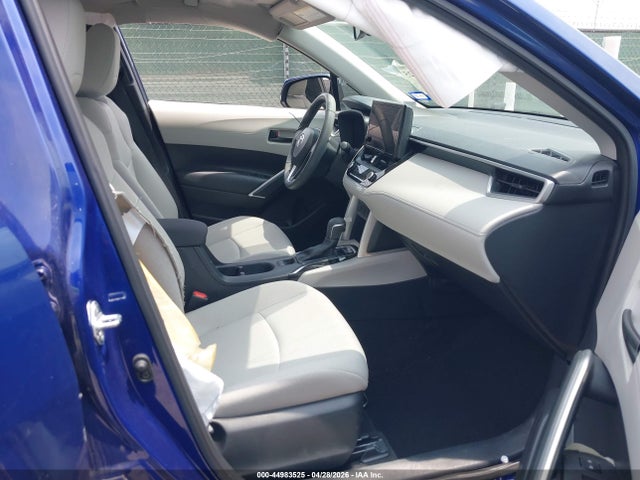 Toyota Corolla Cross Le 2023 7MUCAAAG2PV064131 Image 5