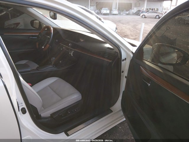 Aukcja sprzedaży 2014 Lexus Es 300h, vin: JTHBW1GG9E2047750, numer aukcji: 44983543