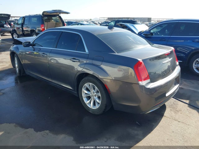 Chrysler 300 Limited 2015 2C3CCAAGXFH801940 Image 3