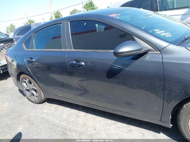 3KPF24AD5KE083447 KIA Forte Lxs