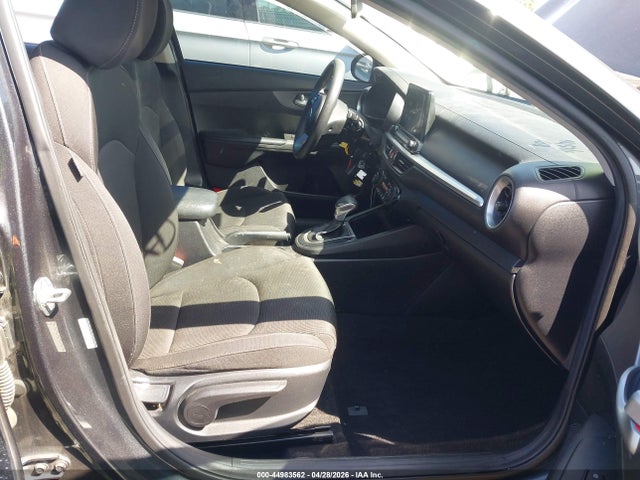3KPF24AD5KE083447 KIA Forte Lxs