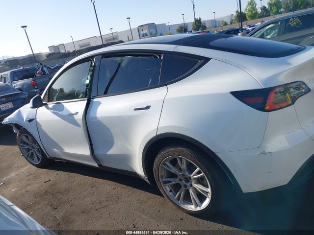 5YJYGDEE0MF083205 Tesla Model Y Long Range Dual Motor All-wheel Drive