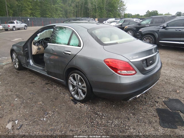 Продажа на аукционе авто 2017 Mercedes-benz C 300, vin: 55SWF4JB5HU229222, номер лота: 44983583