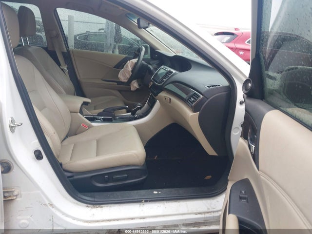44983592 :رقم المزاد ، 1HGCR3F87HA006015 vin ، 2017 Honda Accord Ex-l V6 مزاد بيع