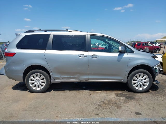 5TDDK3DC0GS135715 Toyota Sienna Limited 7 Passenger