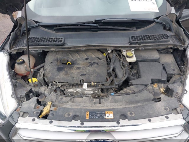 1FMCU9GD6JUD31055 Ford ESCAPE SE